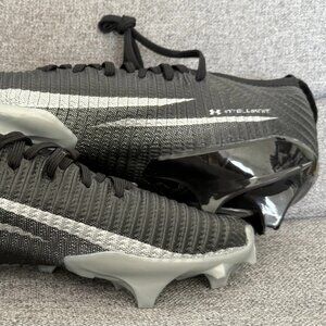 Under Armour Blur Pro Mens Black Metallic Silver Football Cleats Sneakers 10 NEW